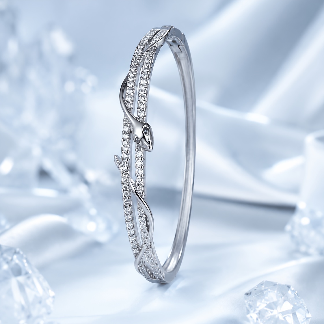 Sleek Snake-Shaped Light Luxury Heavy-Duty Bangle, Gift Idea